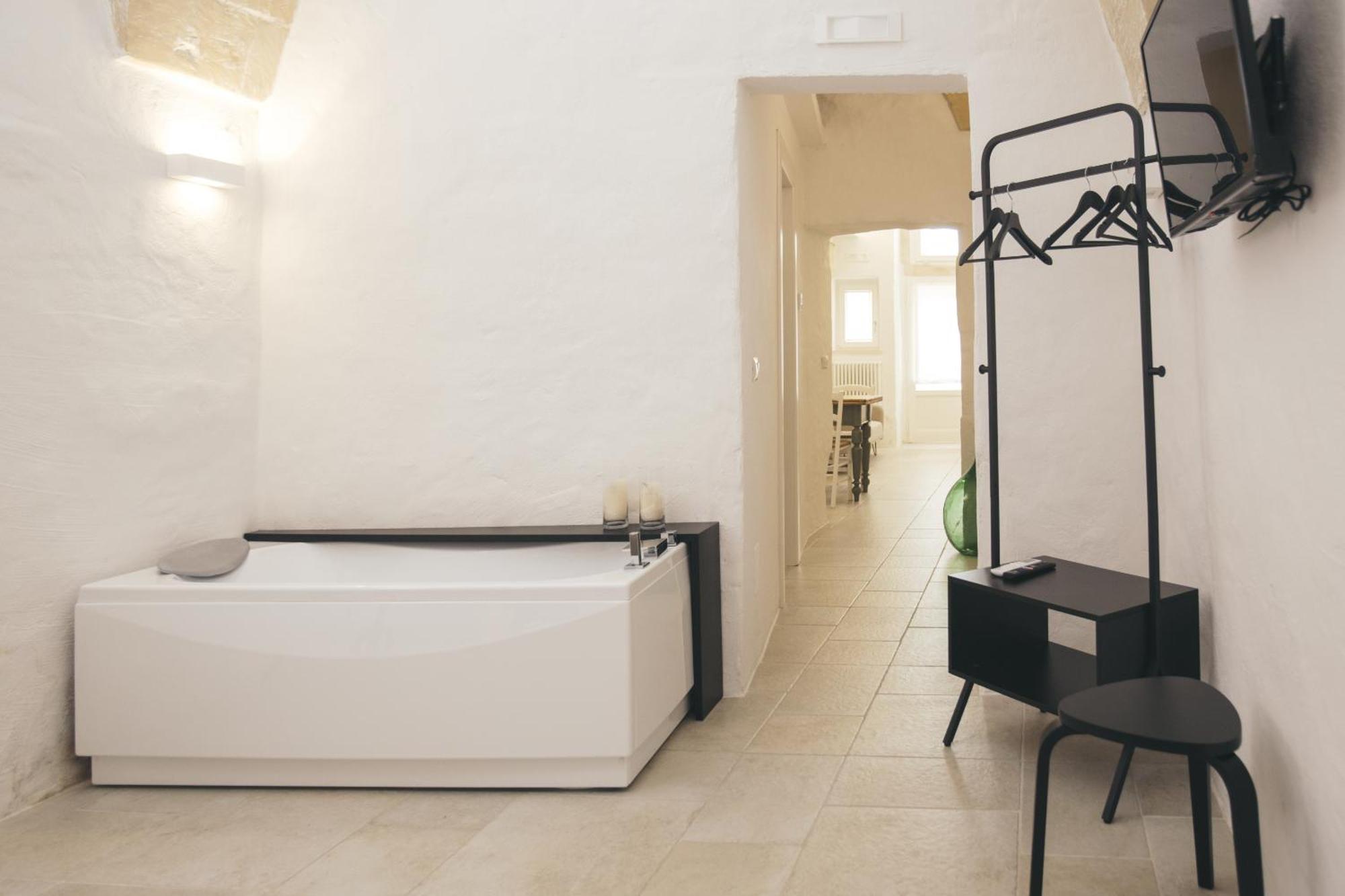 Mediterranee Suite Lecce Buitenkant foto